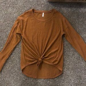 Never worn burnt orange lounge shirt